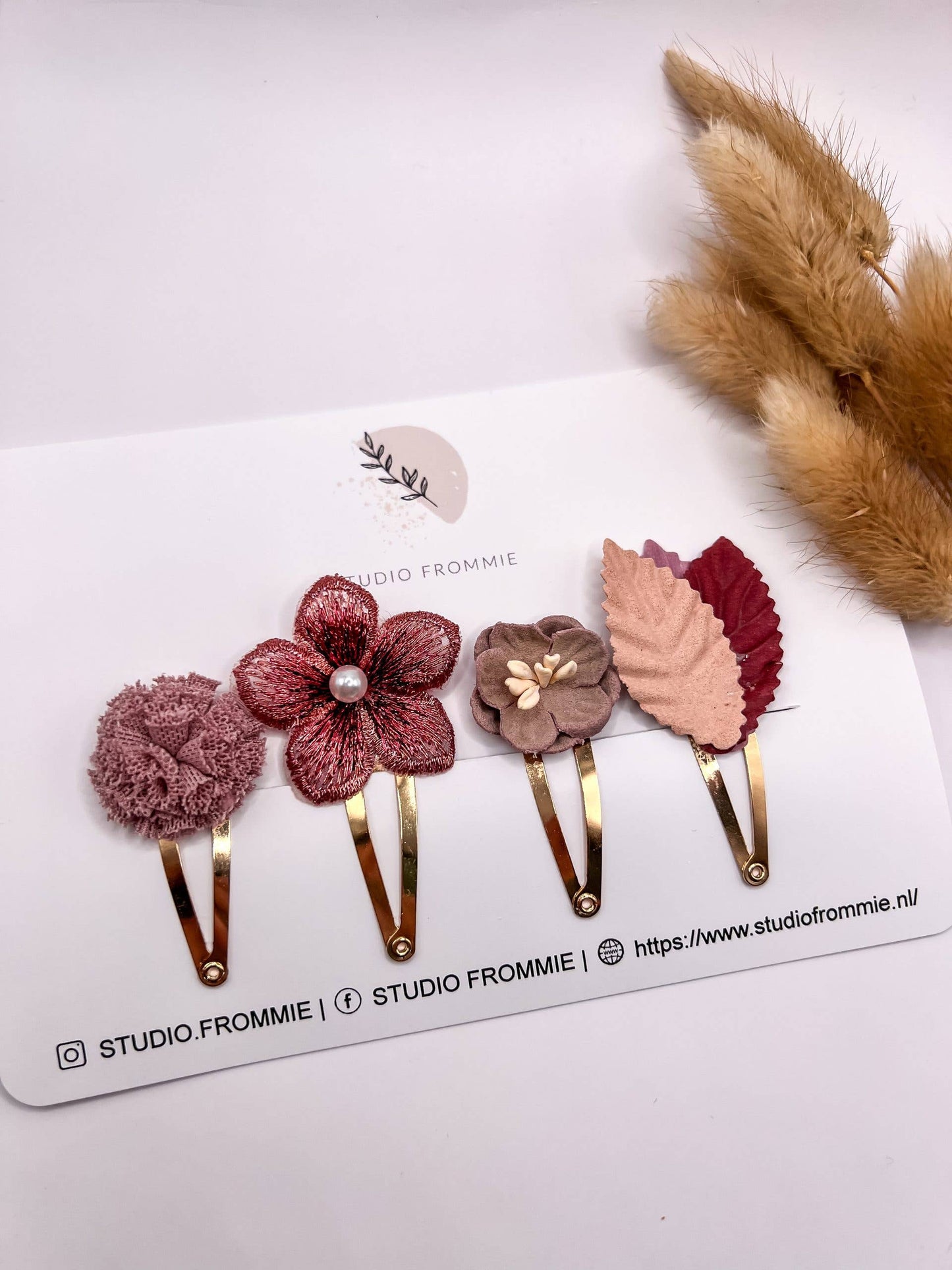 Set of Fall hair clips