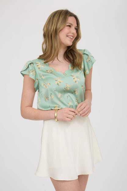 FLORAL PRINT V NECK SCALLOP SATIN BLOUSE