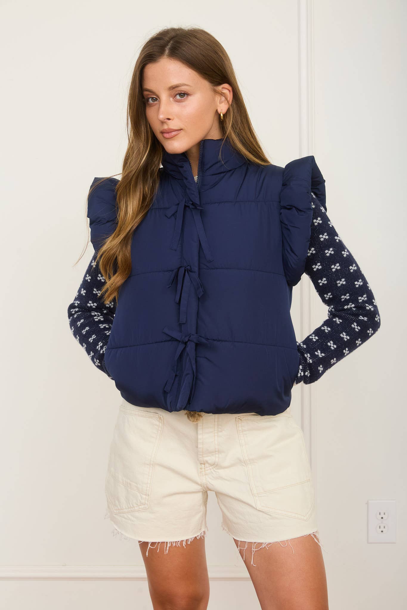 Flutter Sleeve Zip-up Bow Puffer Vest