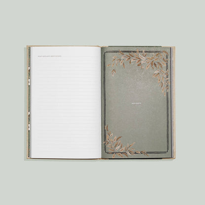 Grandma's Story: A Memory & Keepsake Journal for My Family