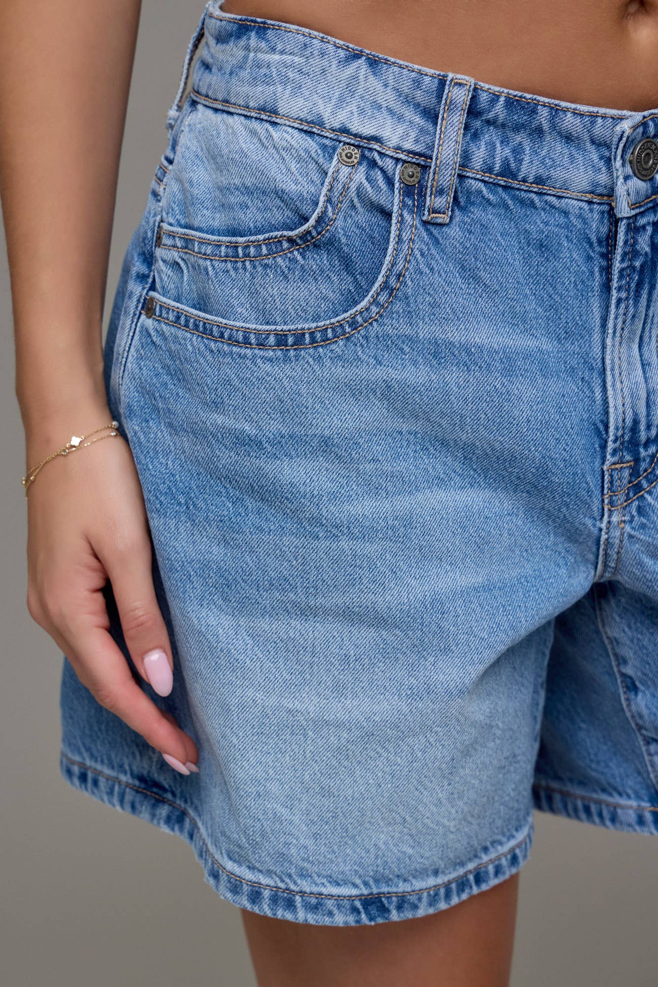 Medium Wash Classic 5" Inseam Barrel Shorts