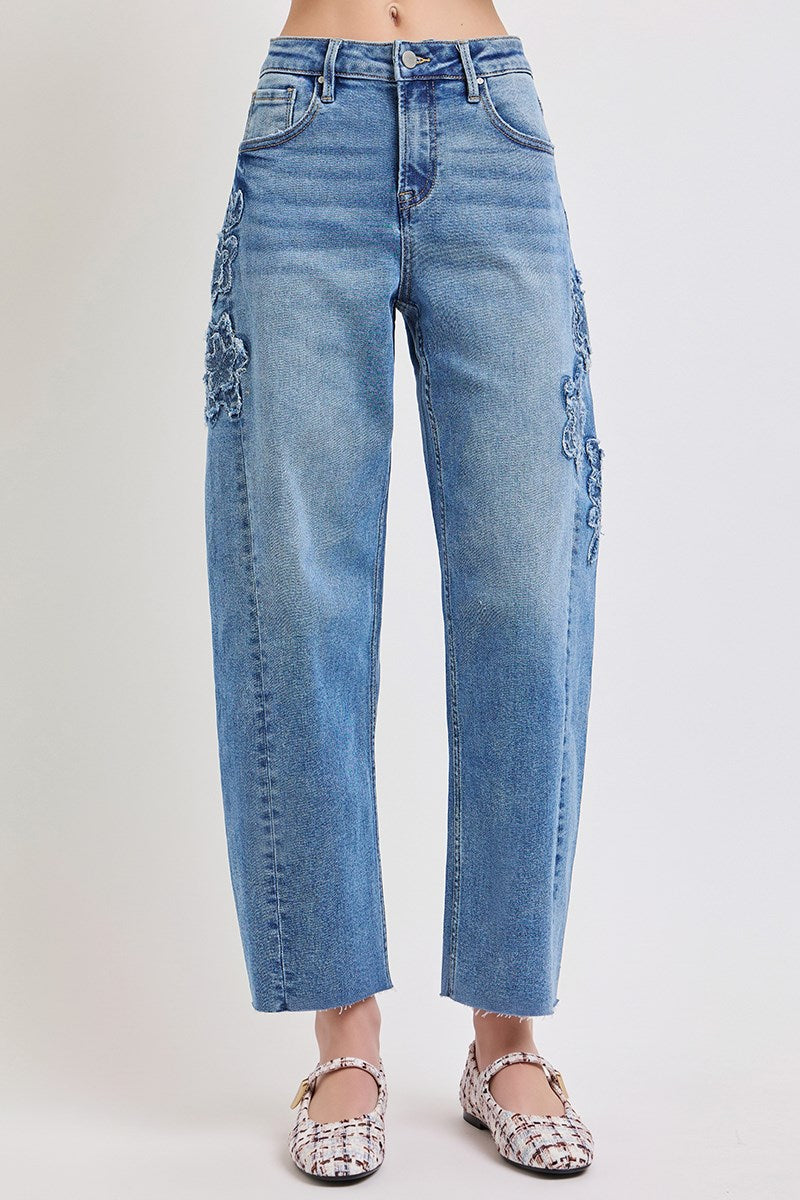 Risen medium wash barrel jeans detail
