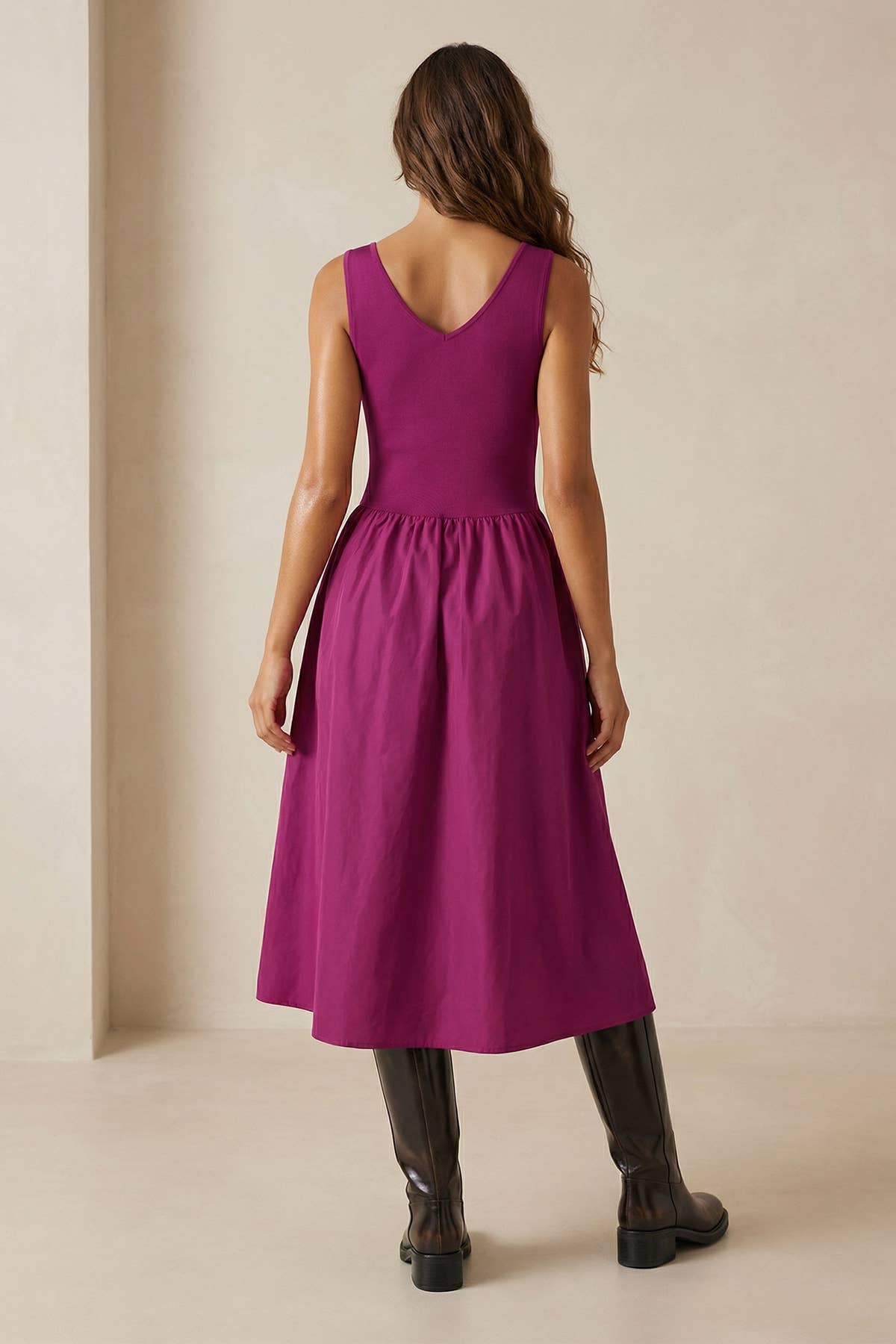 Sleeveless Neck Midi Dress