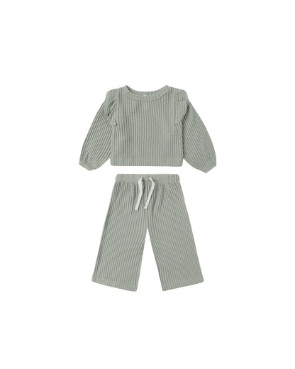Fern Ruffle Cozy Set