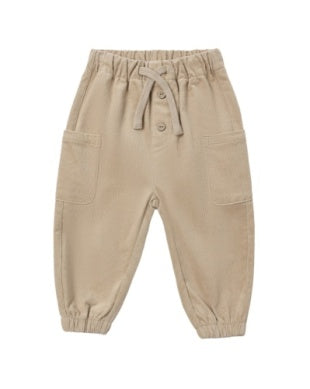 Luca Pant in Latte