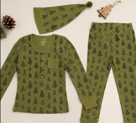 Woman's Holiday Thermal PJ & Cap Set-Twinkle Tree