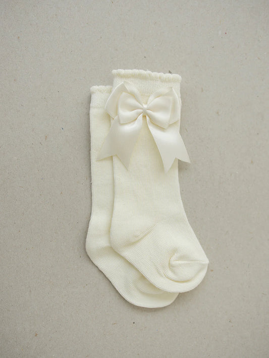 Mebie High Rise Bow Socks