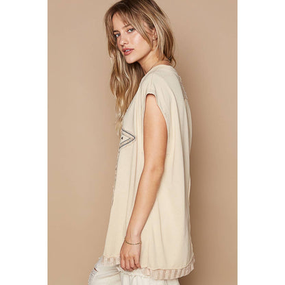 Sleeveless Star Patch Laced Hem Top