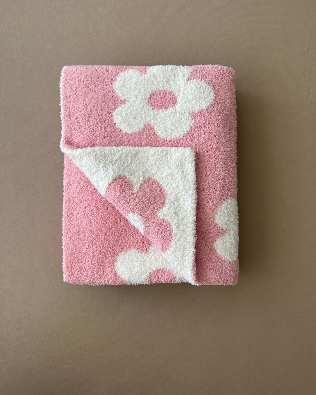 Daisy Fuzzy Blanket - Pink