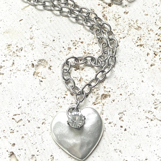 Hammered heart necklace boutique jewelry salon spa uno