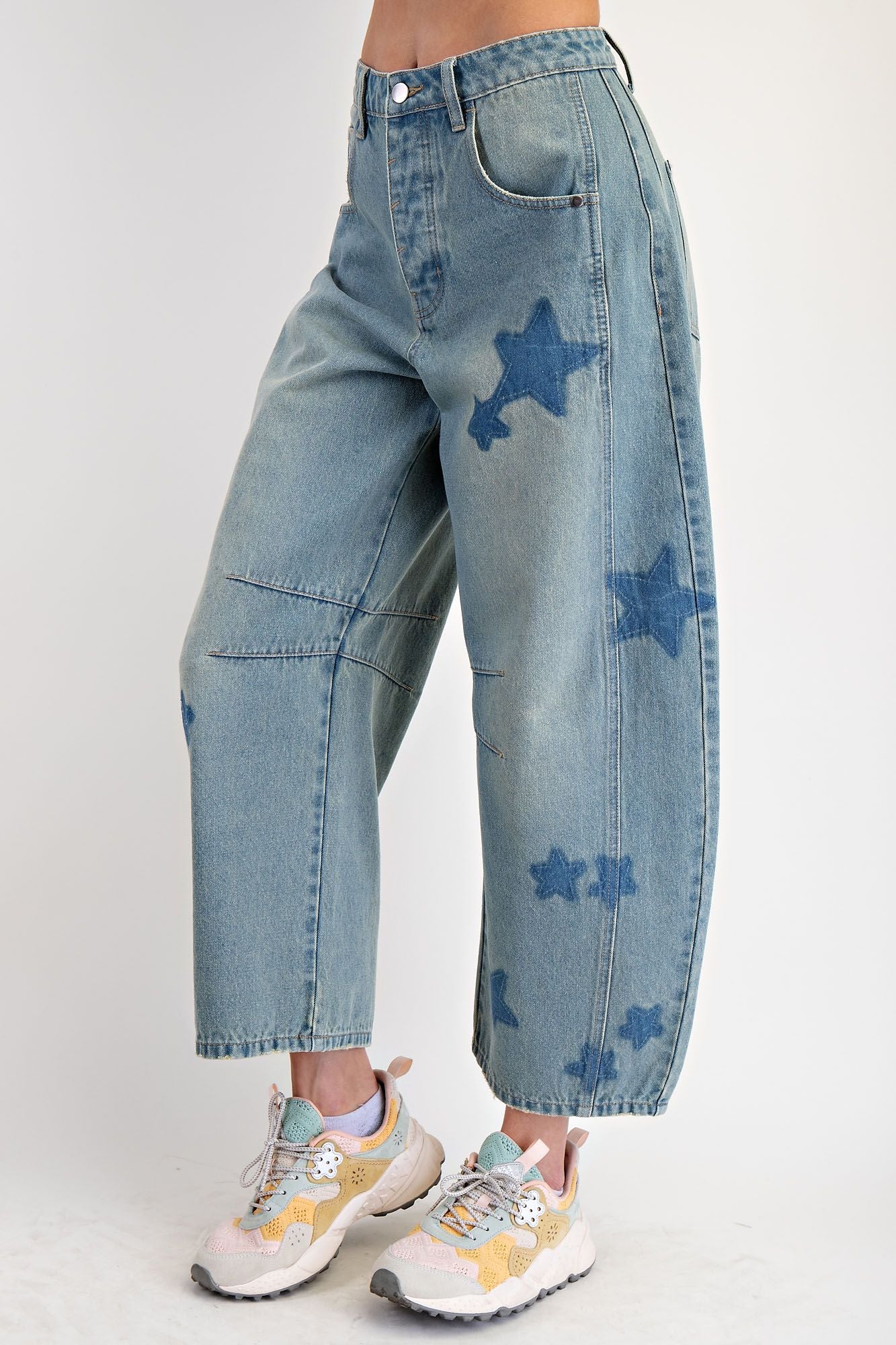 Star Printed Washed Denim Barrel Jeans