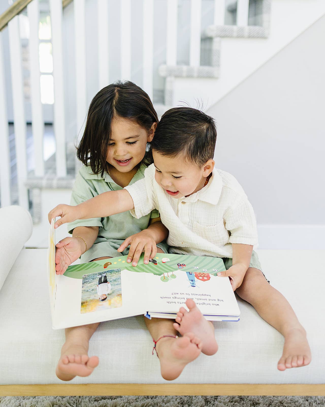 Interactive Photo Albums (ages 0-3) | Who Loves Me?