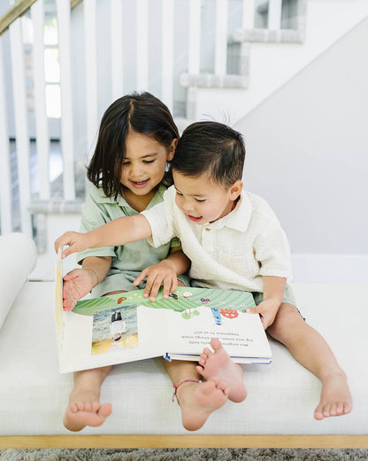Interactive Photo Albums (ages 0-3) | Who Loves Me?
